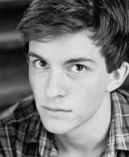 Tommuz Crumptin (Jonathan Bailey, actor)